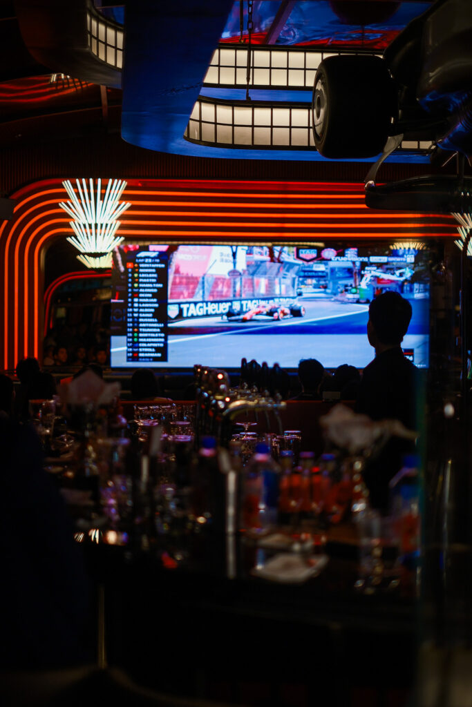 งาน Monaco Tag Heuer ที่ร้าน Race Arcade แนว Sport Bar ดูถ่ายทอด F1 Live